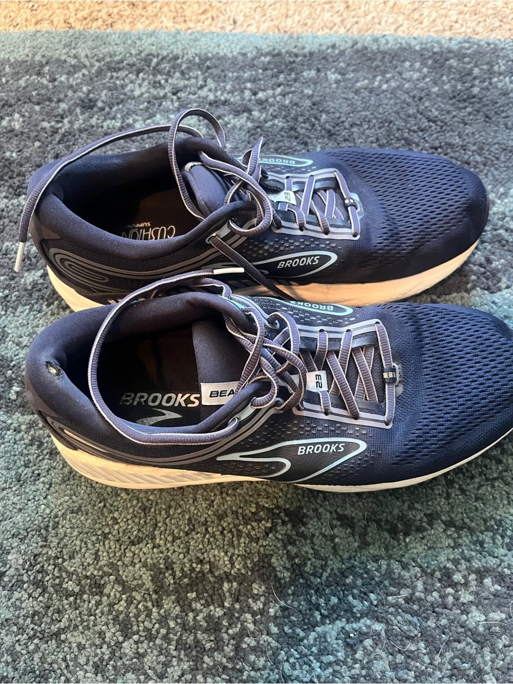 Brooks Beast Navy and White Men's Running Shoes Size 12